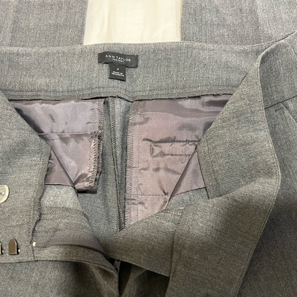 Ann Taylor Factory  Bi Stretch dress pant charcoal gray size 4 - Picture 3 of 5